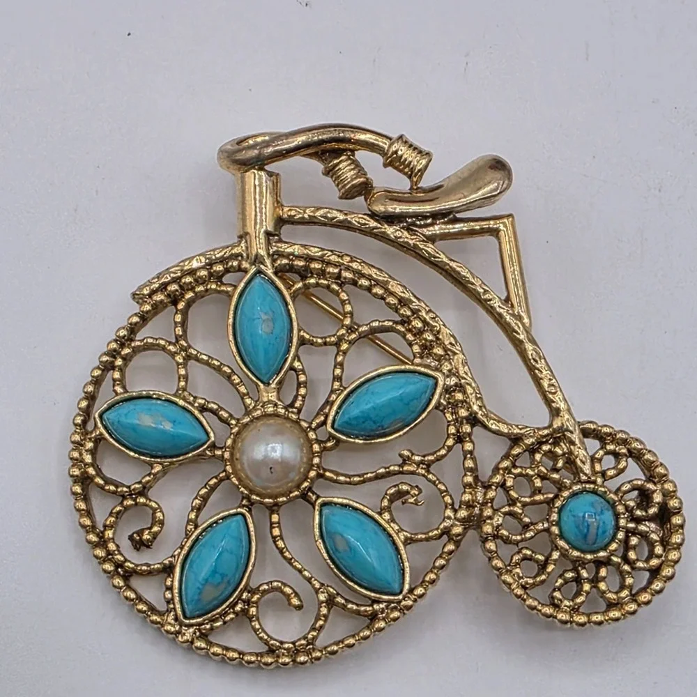 Vintage Bicycle Brooch Gold Tone‎ Turquoise Enamel Pearl Accents Pin Intricate